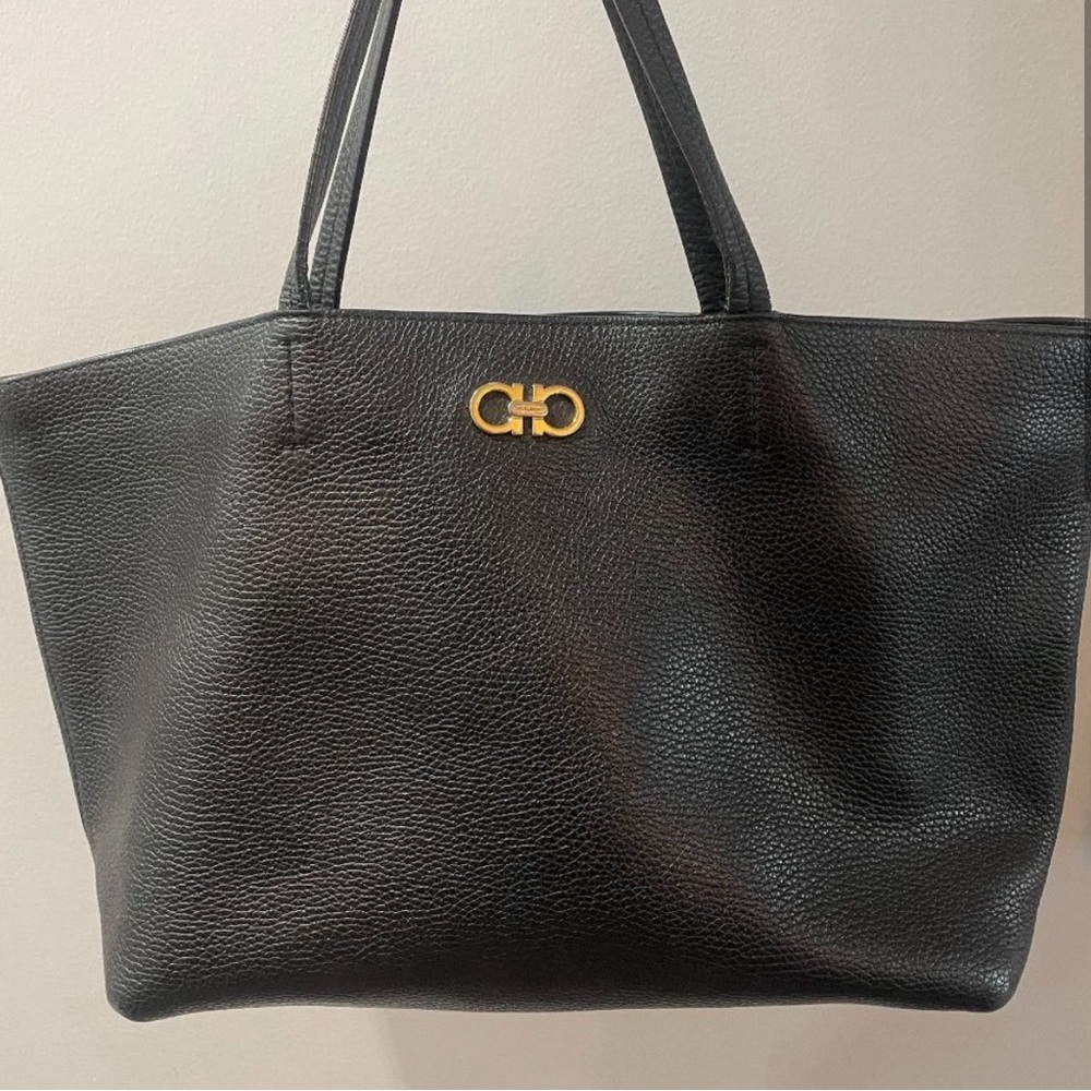 Ferragamo black leather tote